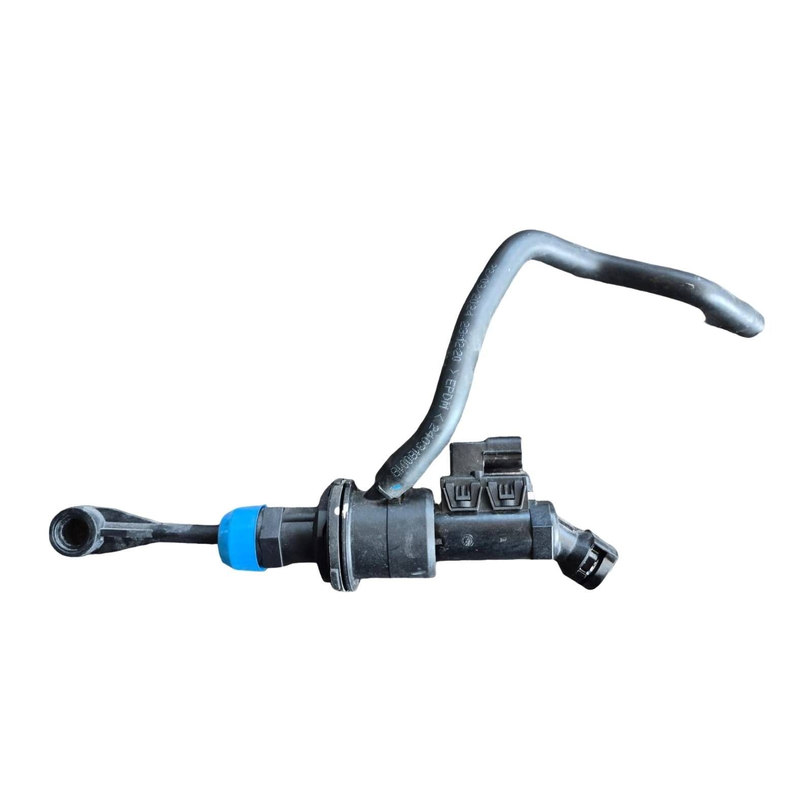 Pompa Frizione 306100514R 2403180018 Usato