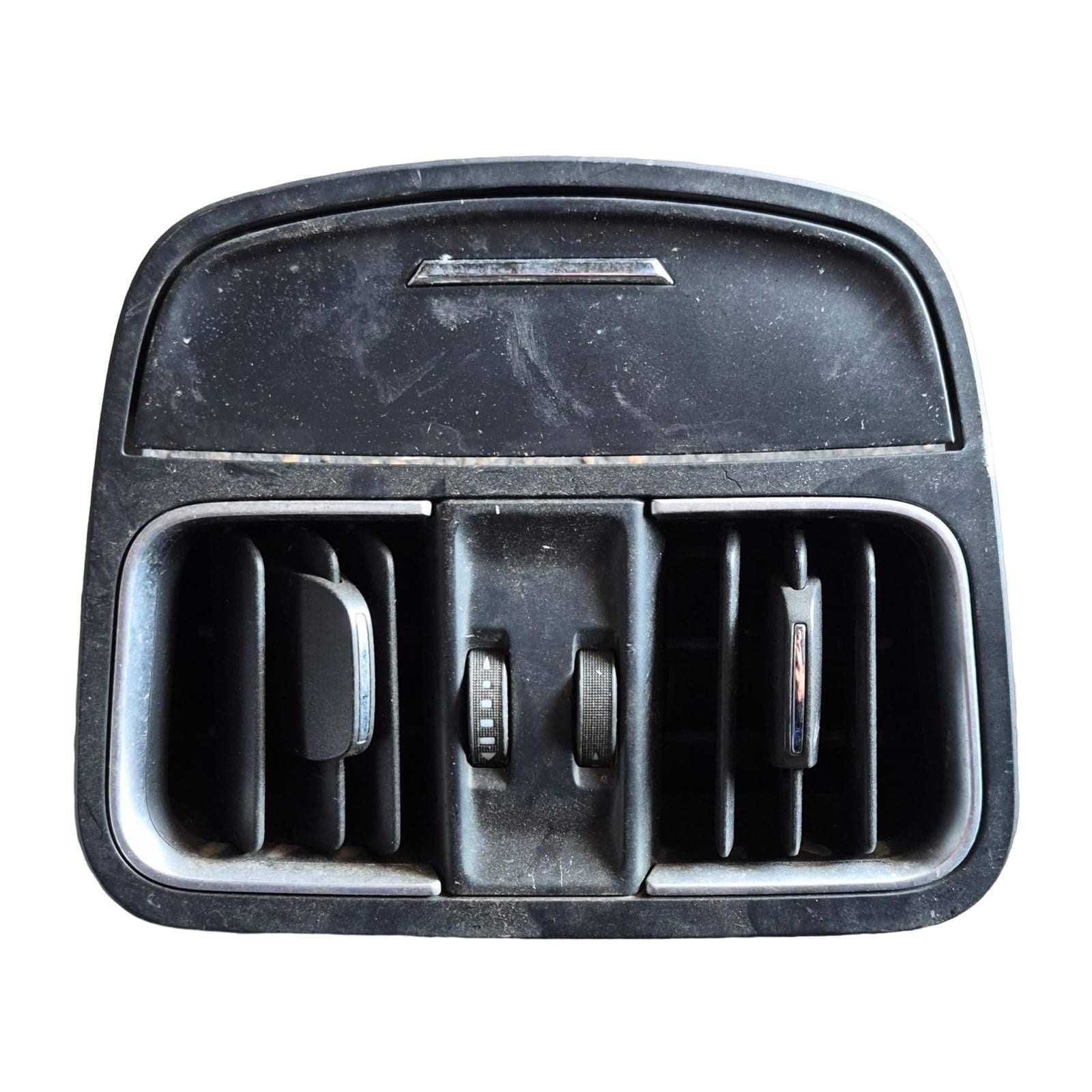 Bocchetta Aria Post. Consolle Centr. (Maserati) 670049101 6700491010 Usato