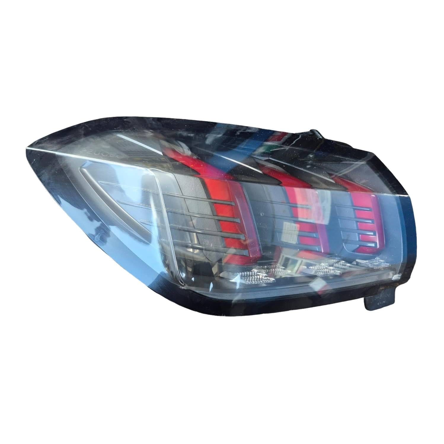 Fanale Post. Sinistro (Peugeot Valeo) 9823216880 9823216880 Usato