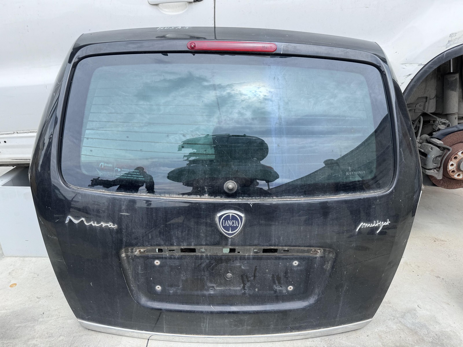 Portello post. - Immagine 1 di 2
