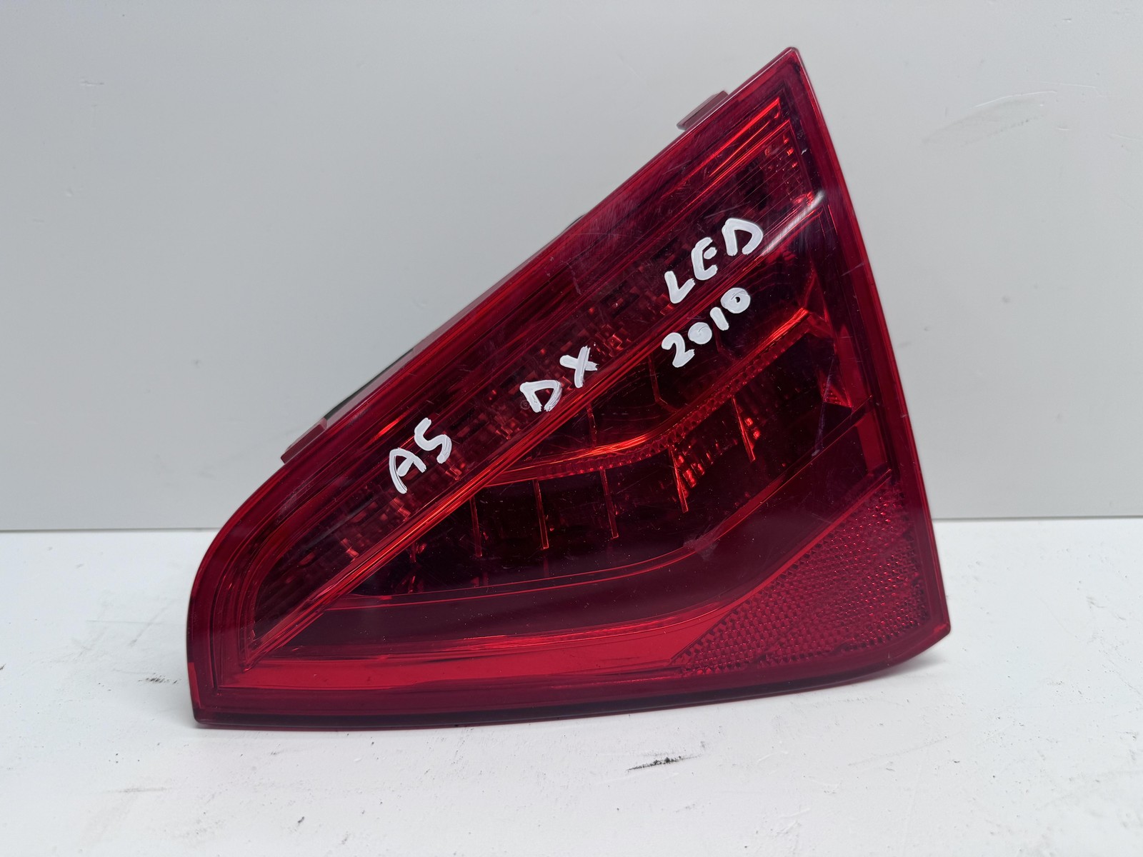 fanale stop supplementare destro - Immagine 1 di 2