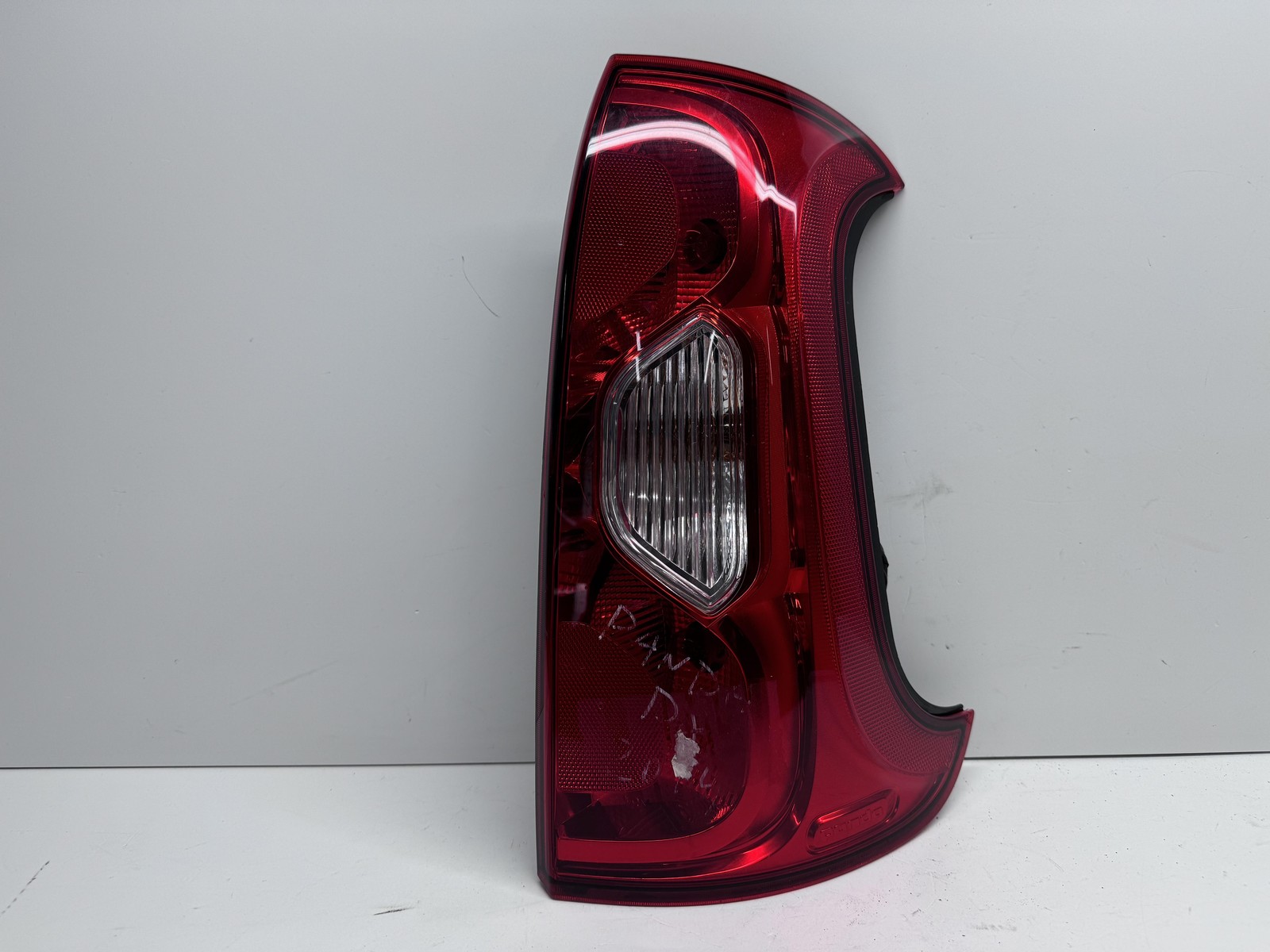 Fanale post. Destro - Immagine 1 di 2