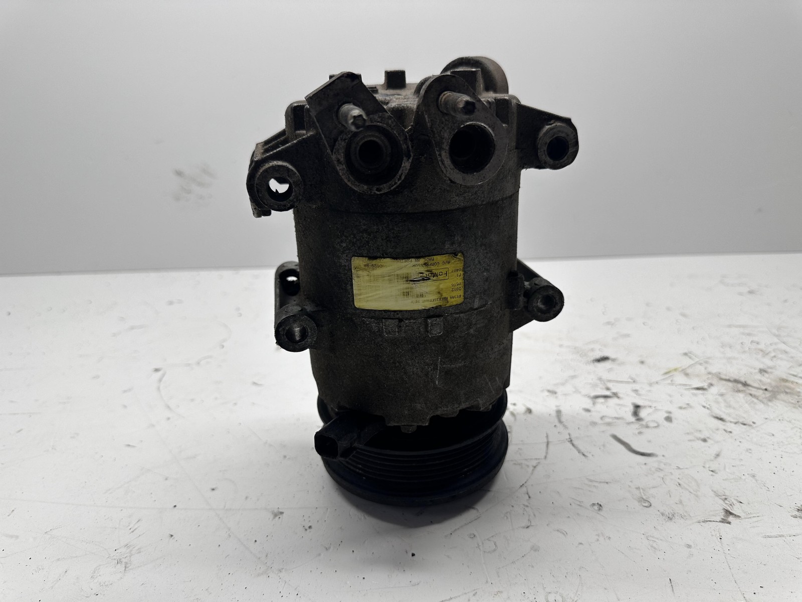 Compressore a/c - Immagine 1 di 6
