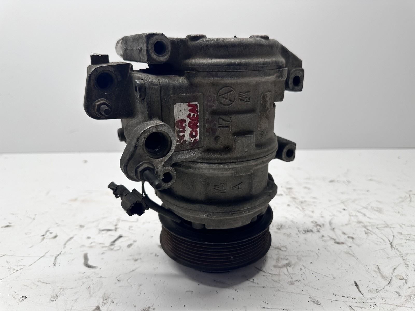 Compressore a/c - Immagine 1 di 6