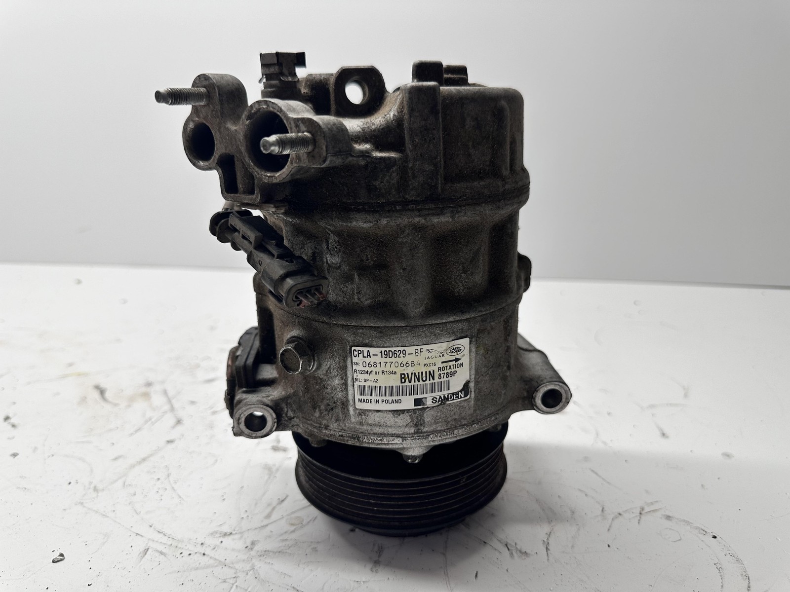 Compressore a/c - Immagine 1 di 8