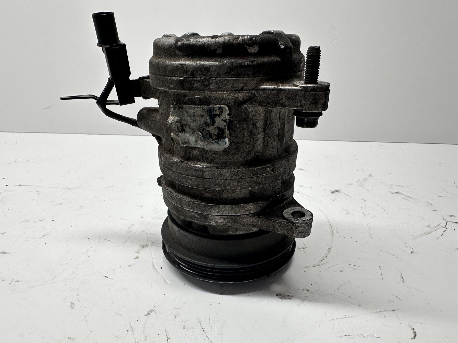 Compressore a/c - Immagine 1 di 4