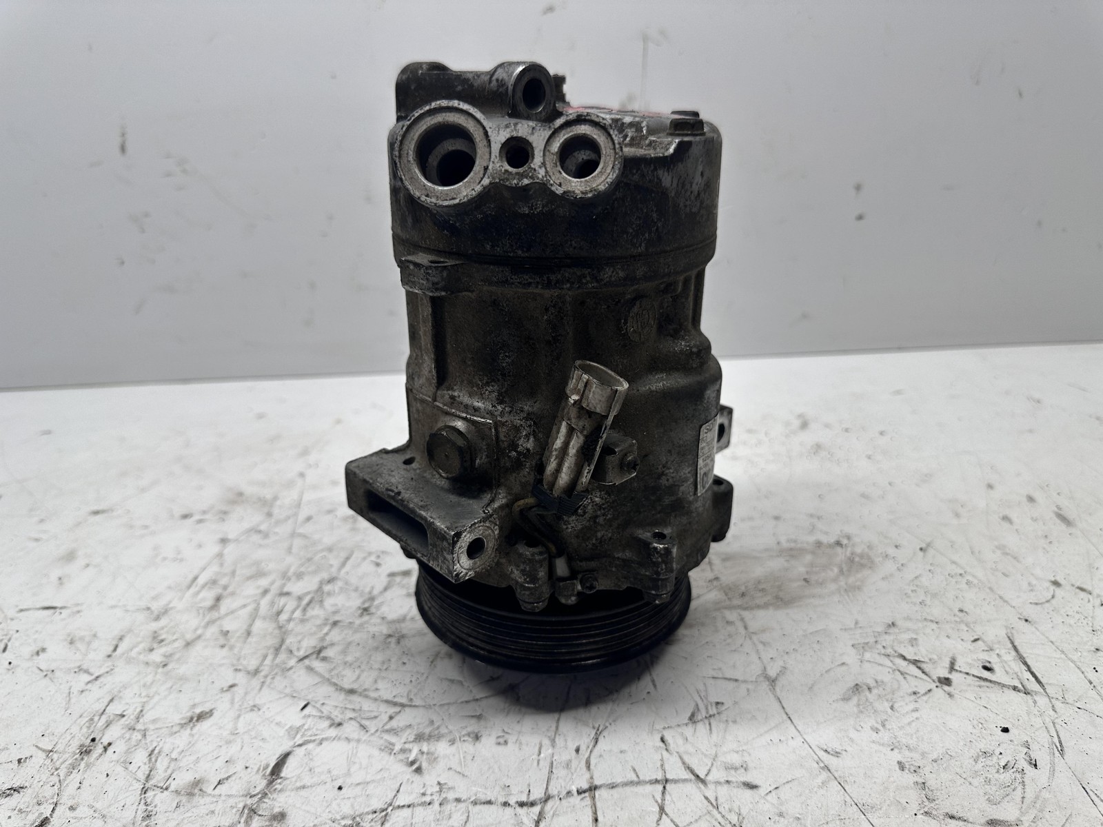 Compressore a/c - Immagine 1 di 6