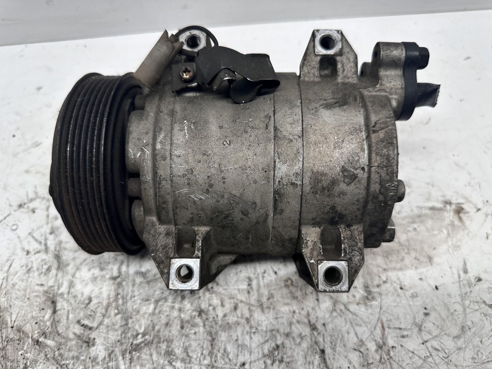Compressore a/c - Immagine 1 di 5