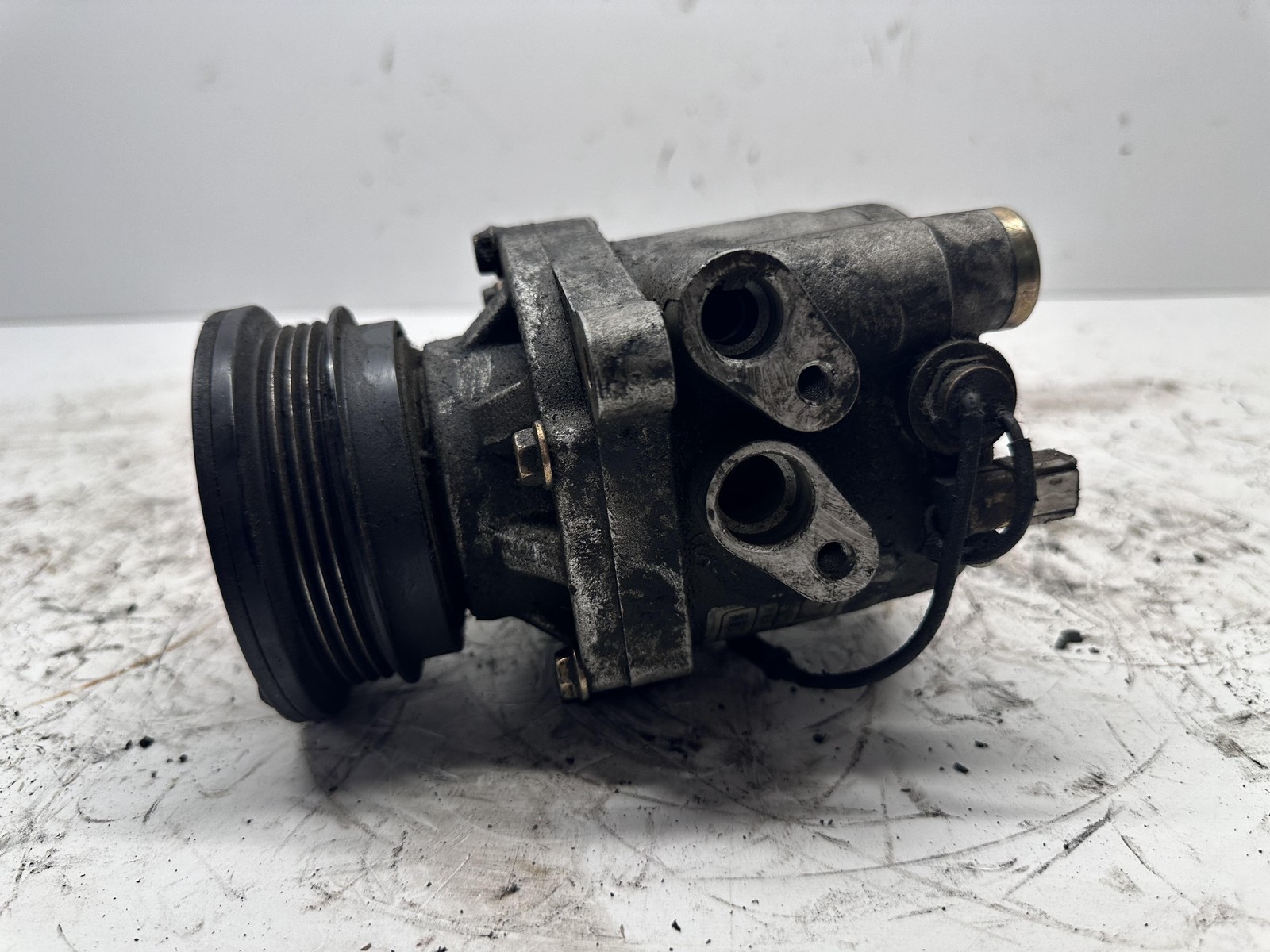 Compressore a/c - Immagine 1 di 2