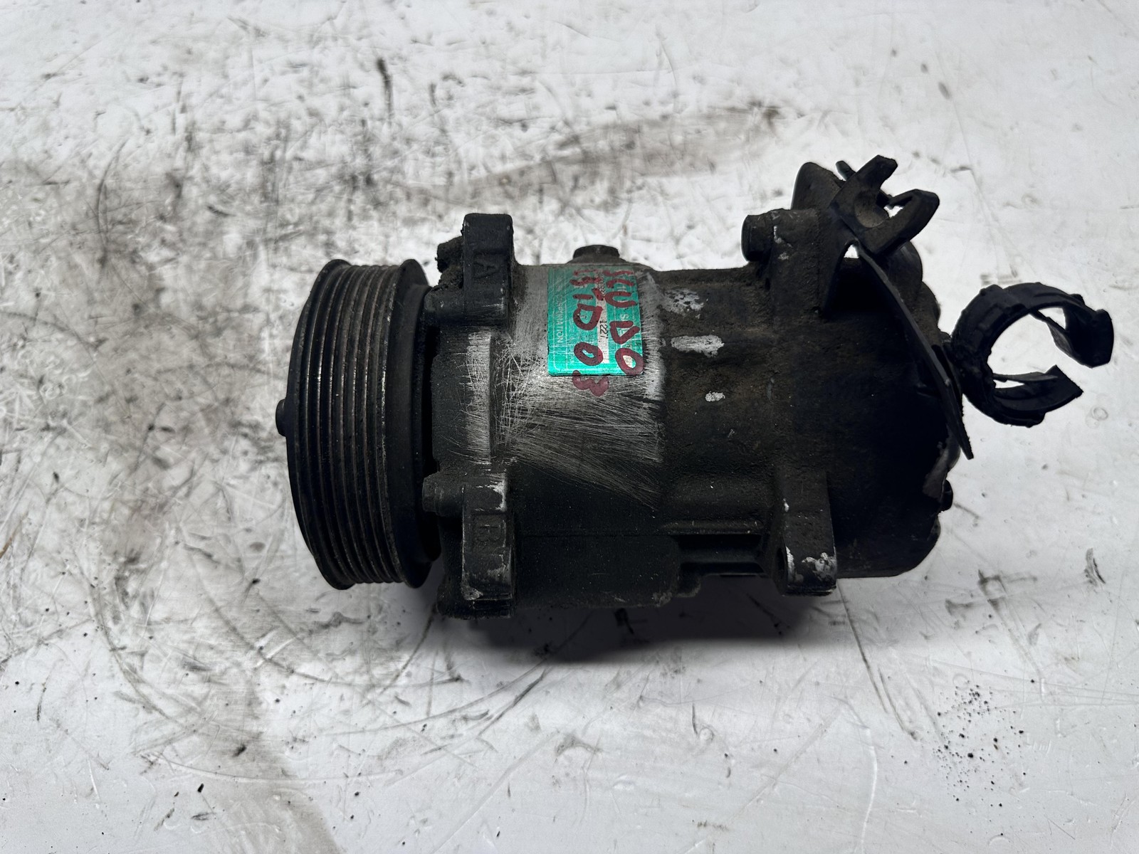 Compressore a/c - Immagine 1 di 4