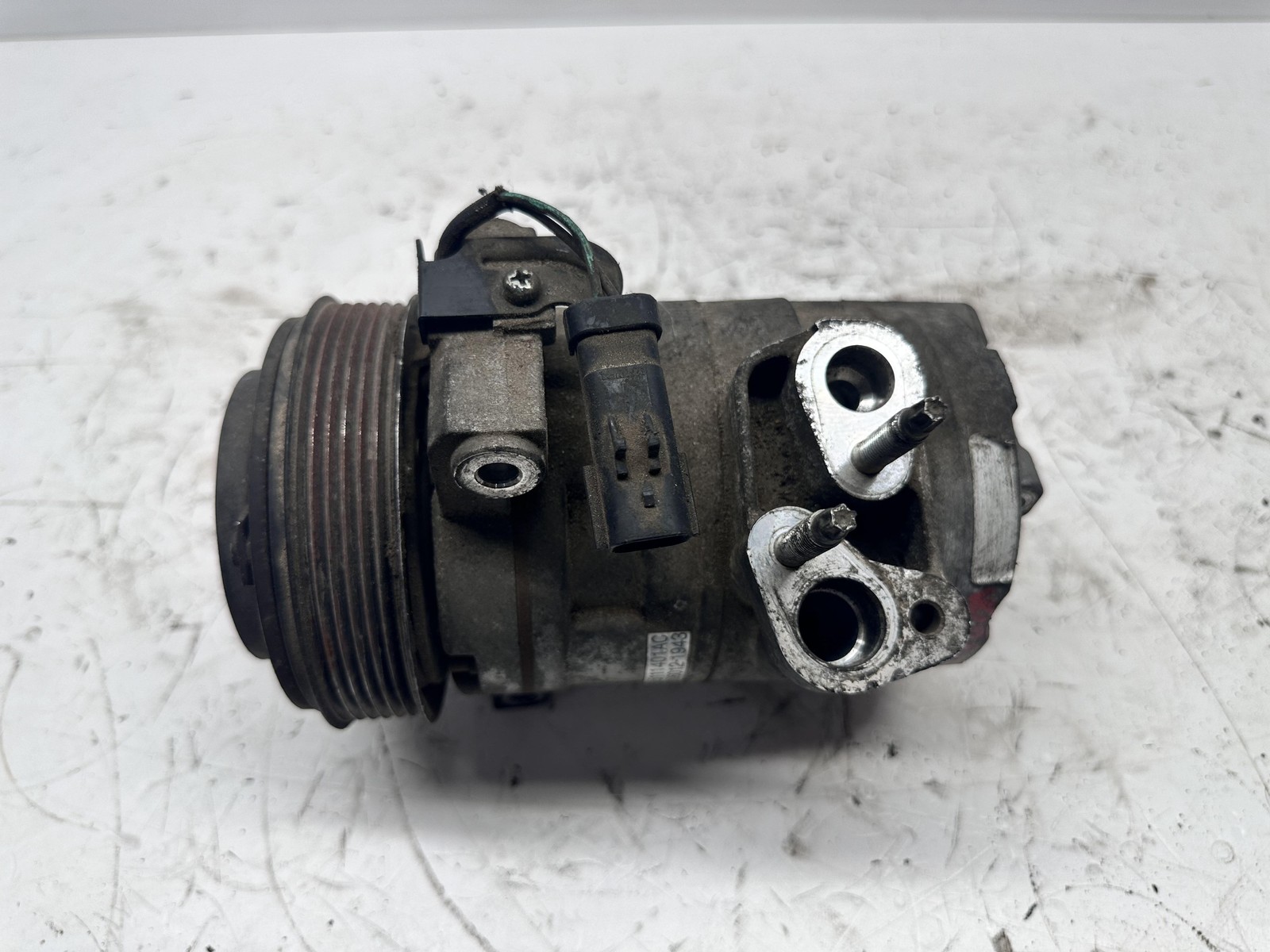 Compressore a/c - Immagine 1 di 5