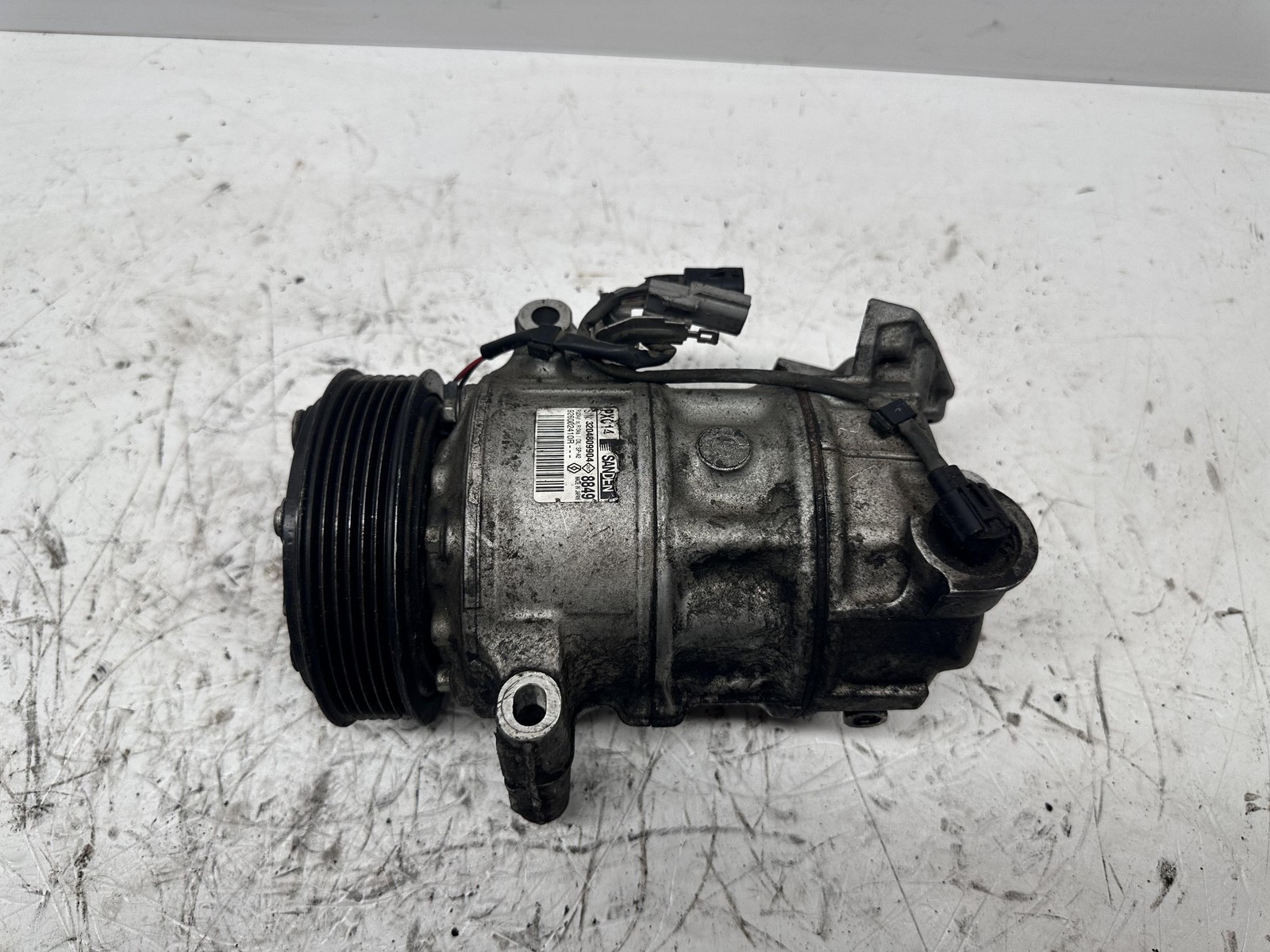 Compressore a/c - Immagine 1 di 5