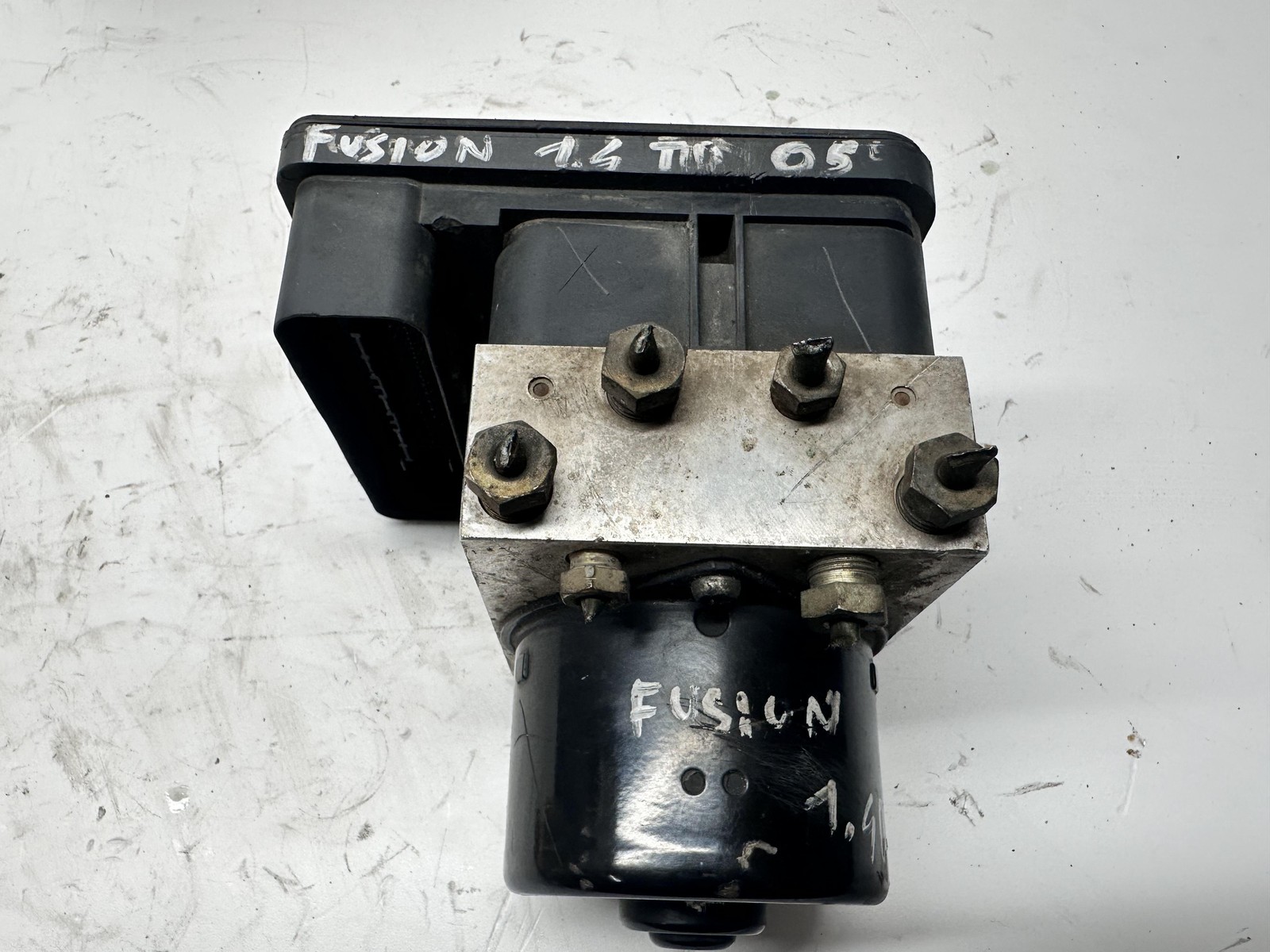 Centralina Abs 2561,-,2M110-,CE Usato
