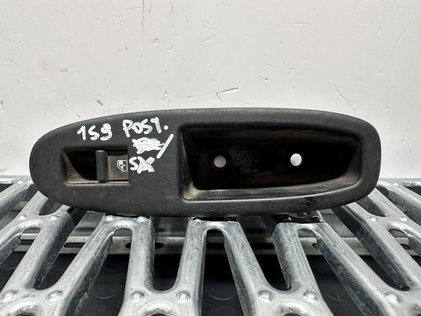 Interruttore Alzacristalli Porta Post. Sinistro 156055038 Usato