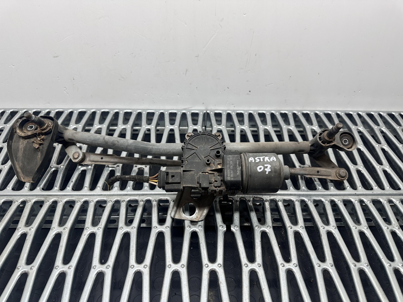 Tergiparabrezza Con Motorino 0390241538 Usato