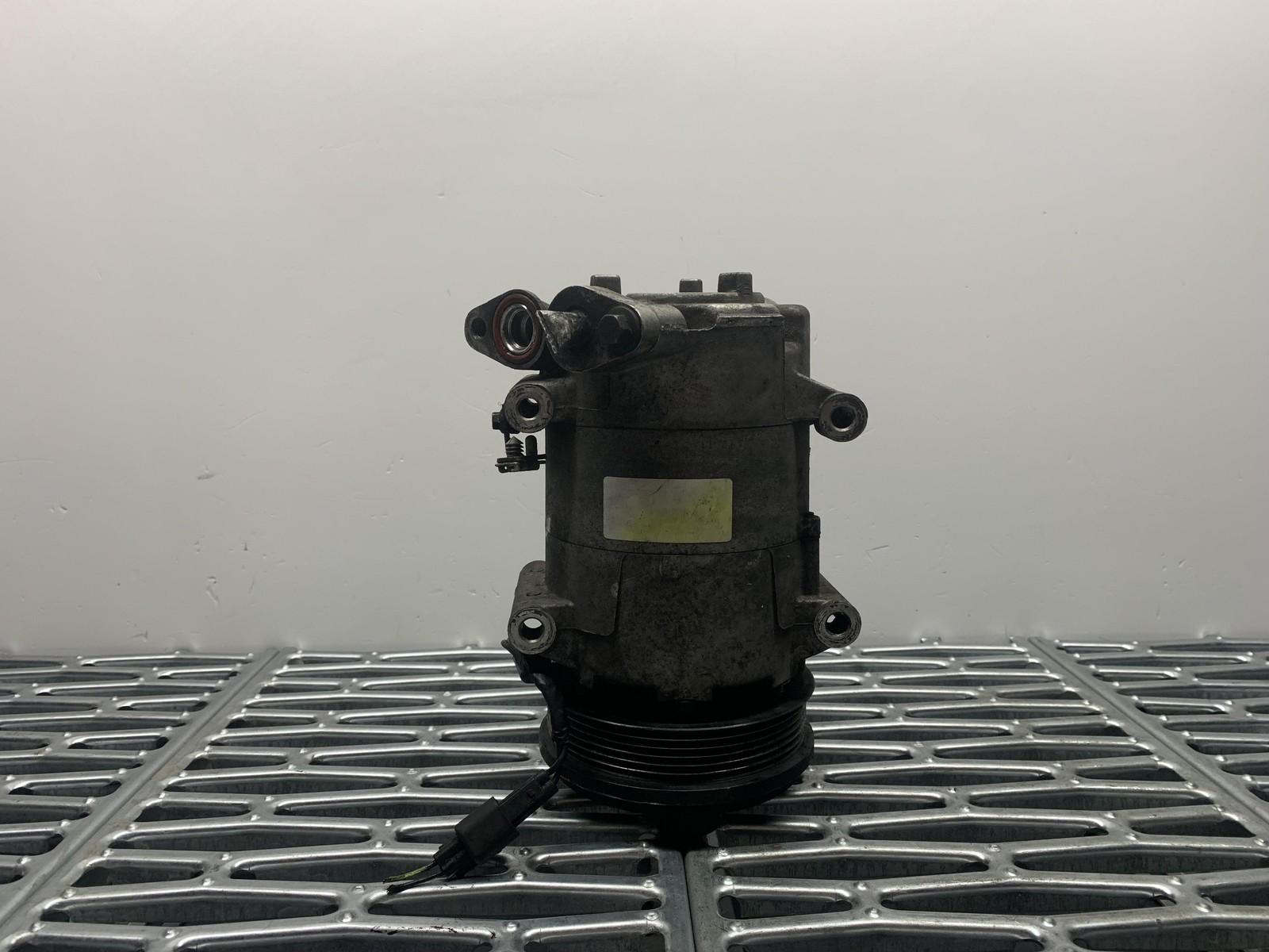 Compressore a/c - Immagine 1 di 5