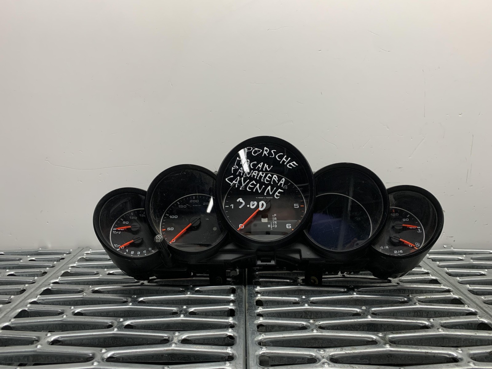 Quadro strumenti compl. - Immagine 1 di 4