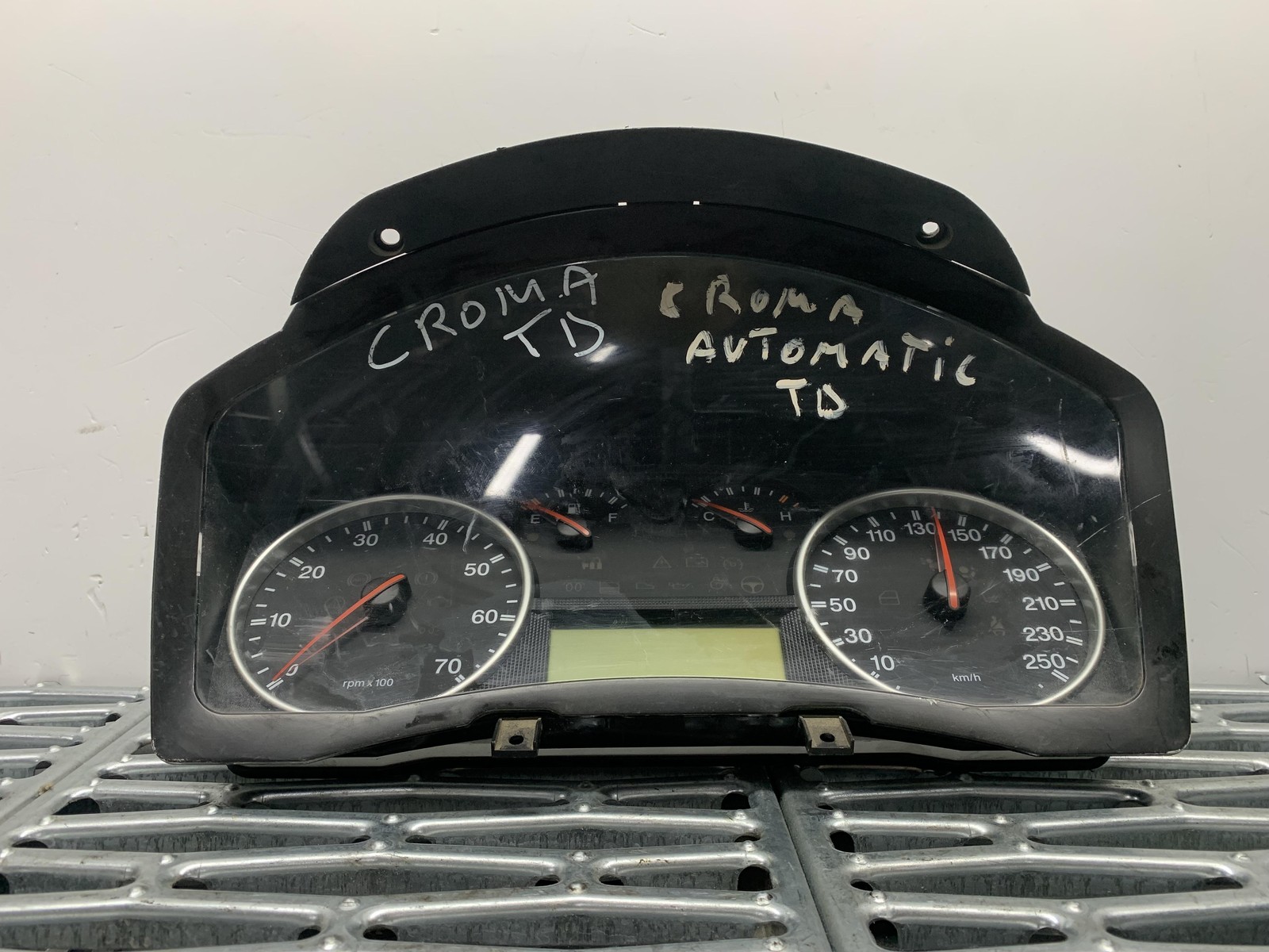 Quadro strumenti compl. - Immagine 1 di 6