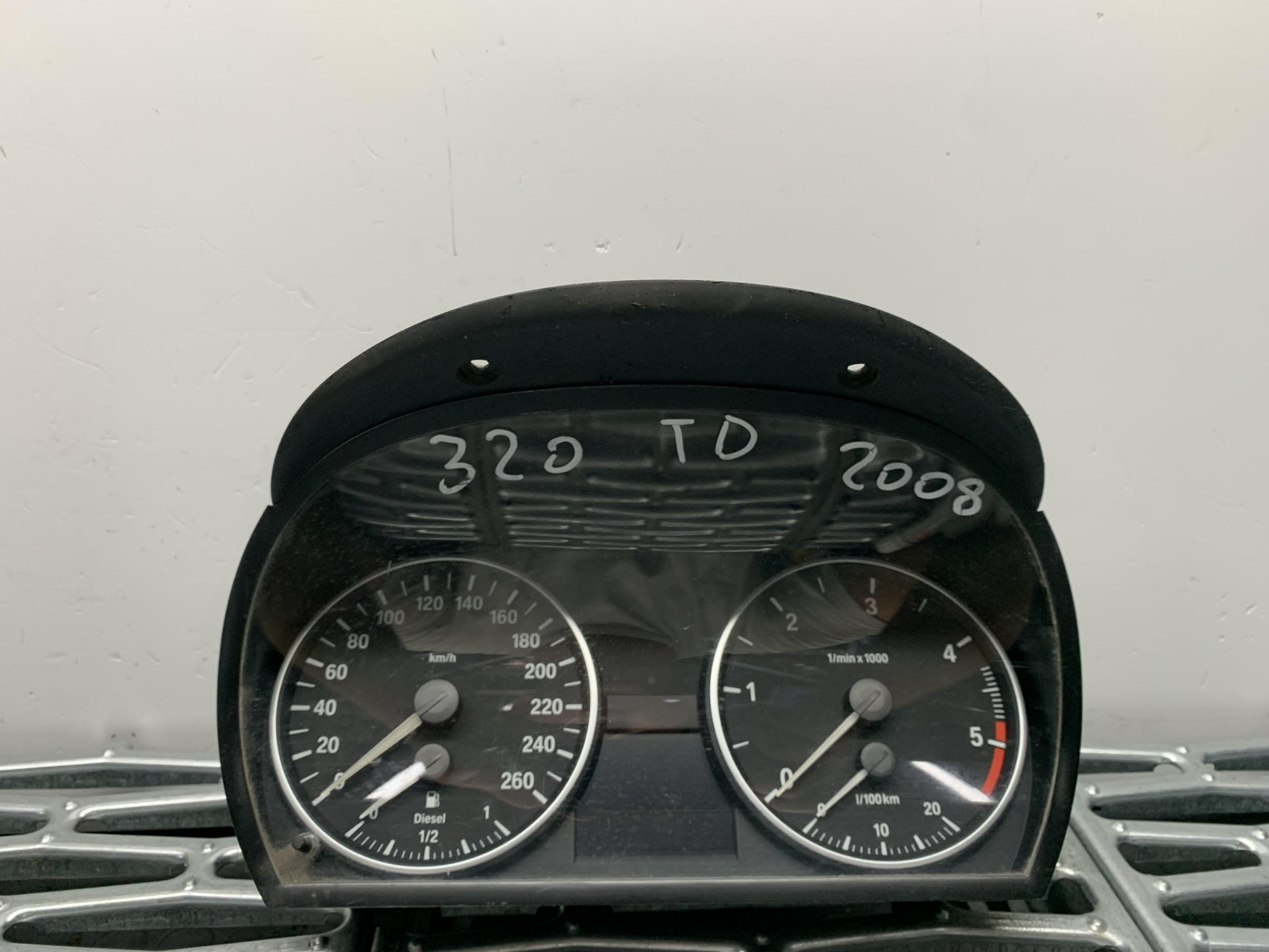 Quadro strumenti compl. - Immagine 1 di 4