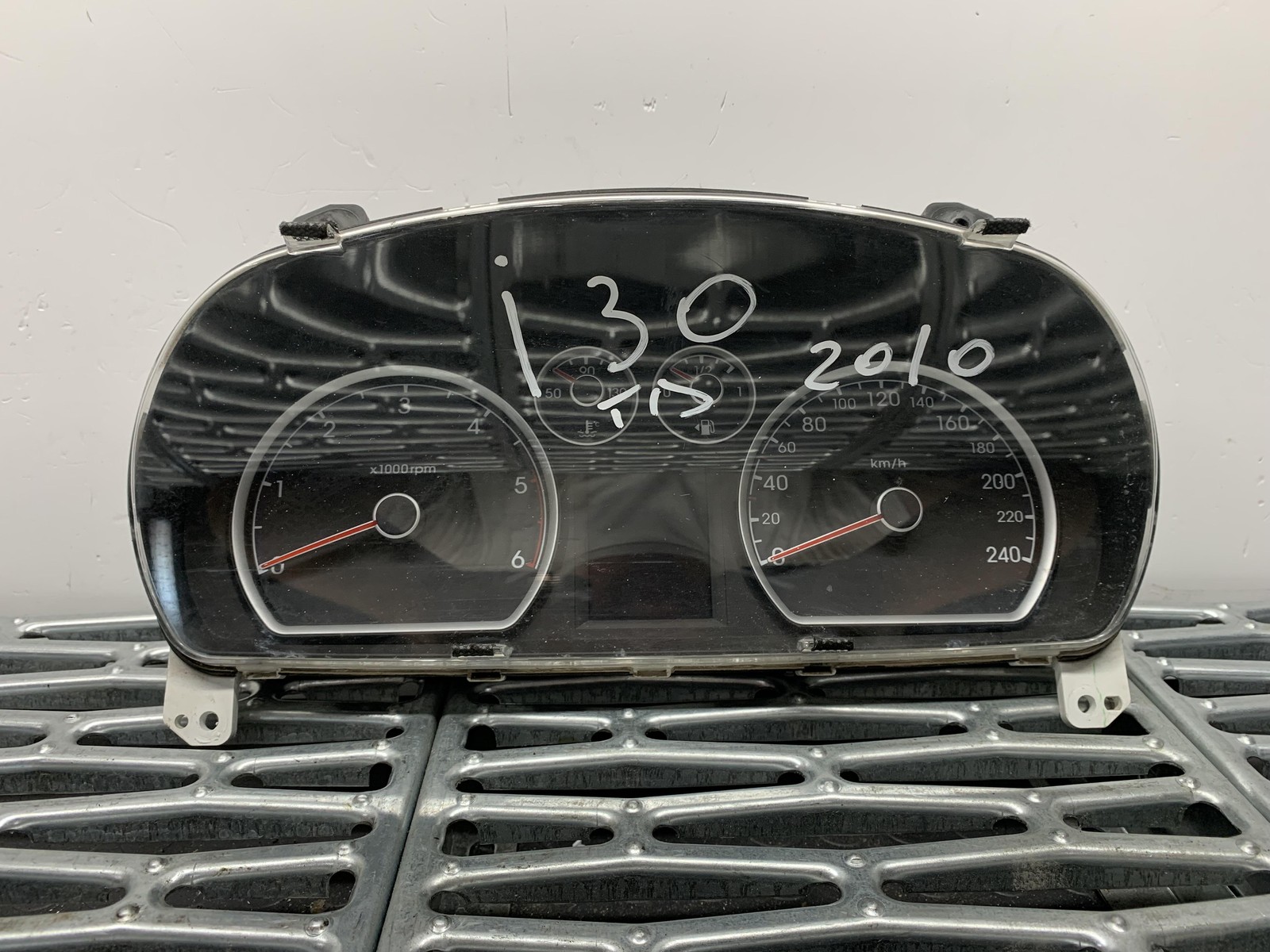 Quadro strumenti compl. - Immagine 1 di 10