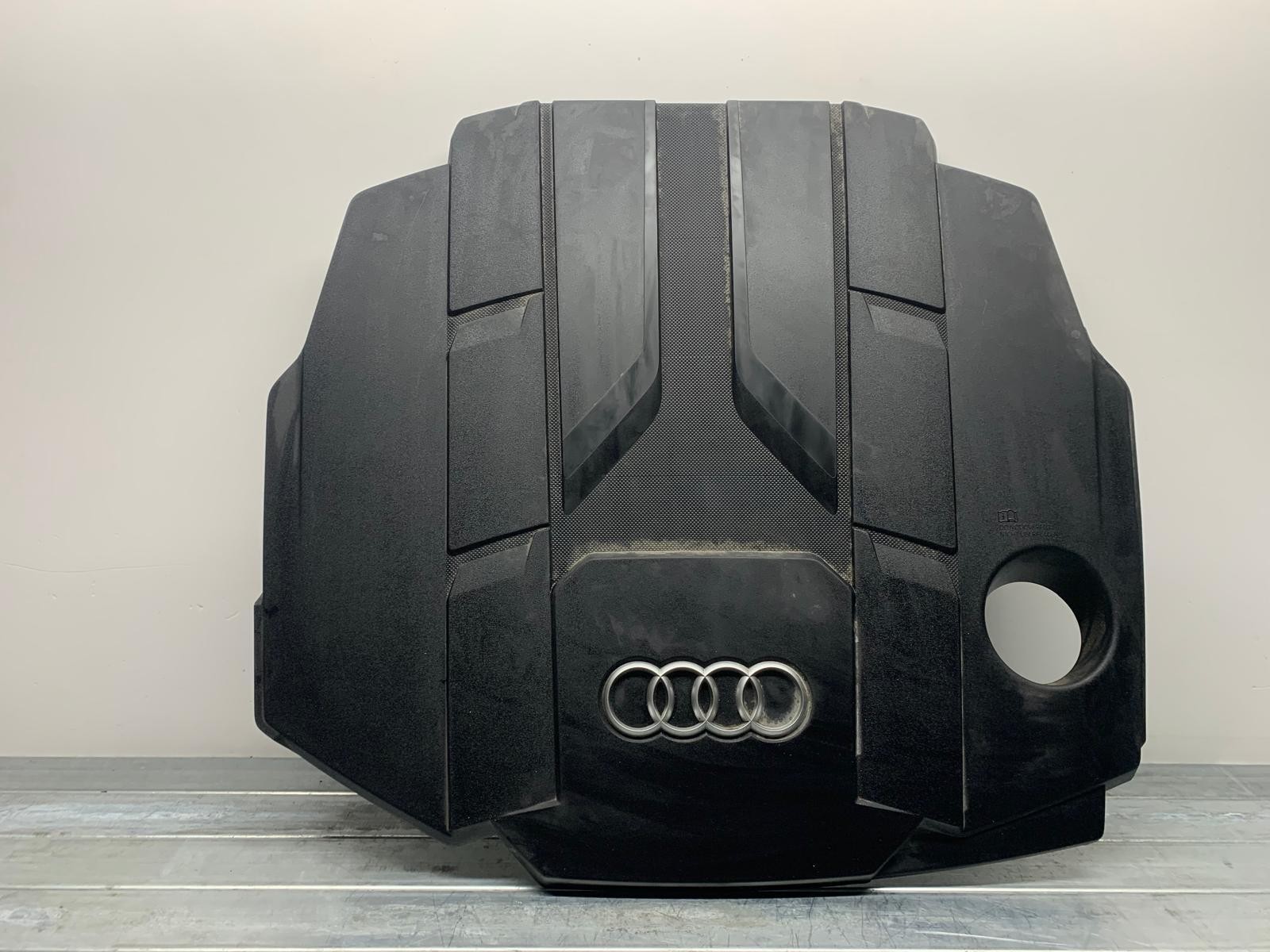Rivestimento cover copri motore - Immagine 1 di 2