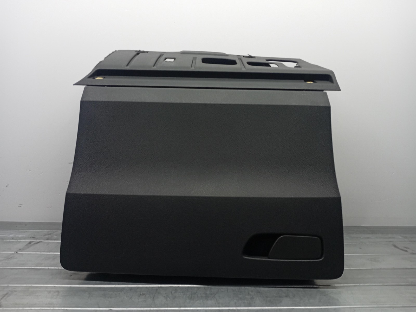 cassetto portaoggetti inf. plancia - Immagine 1 di 7