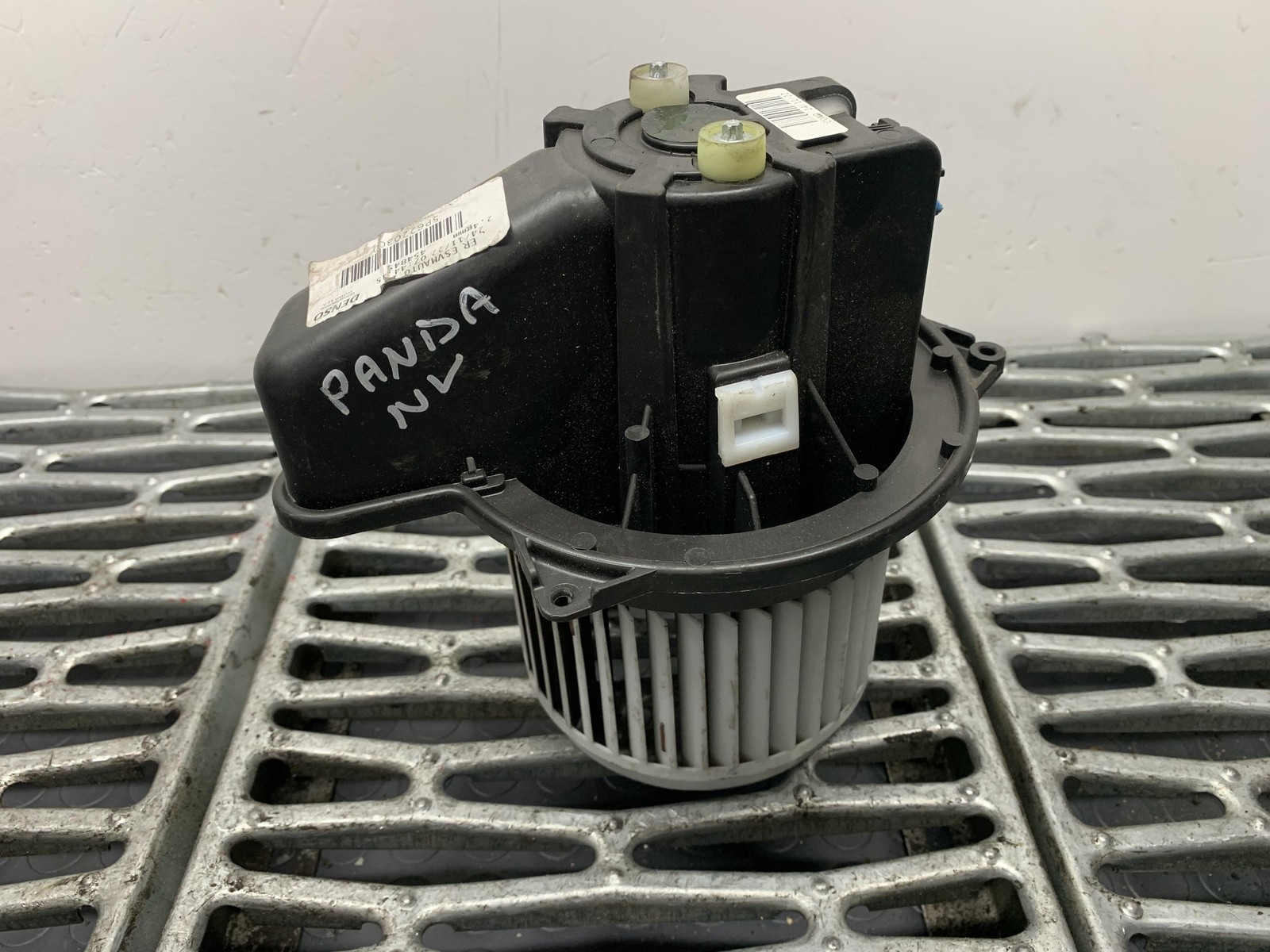 Motorino ventilazione abitacolo - Immagine 1 di 3