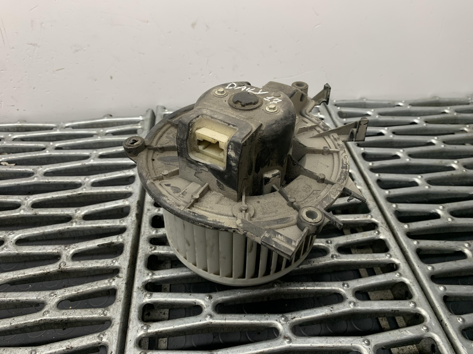 Motorino ventilazione abitacolo - Immagine 1 di 3
