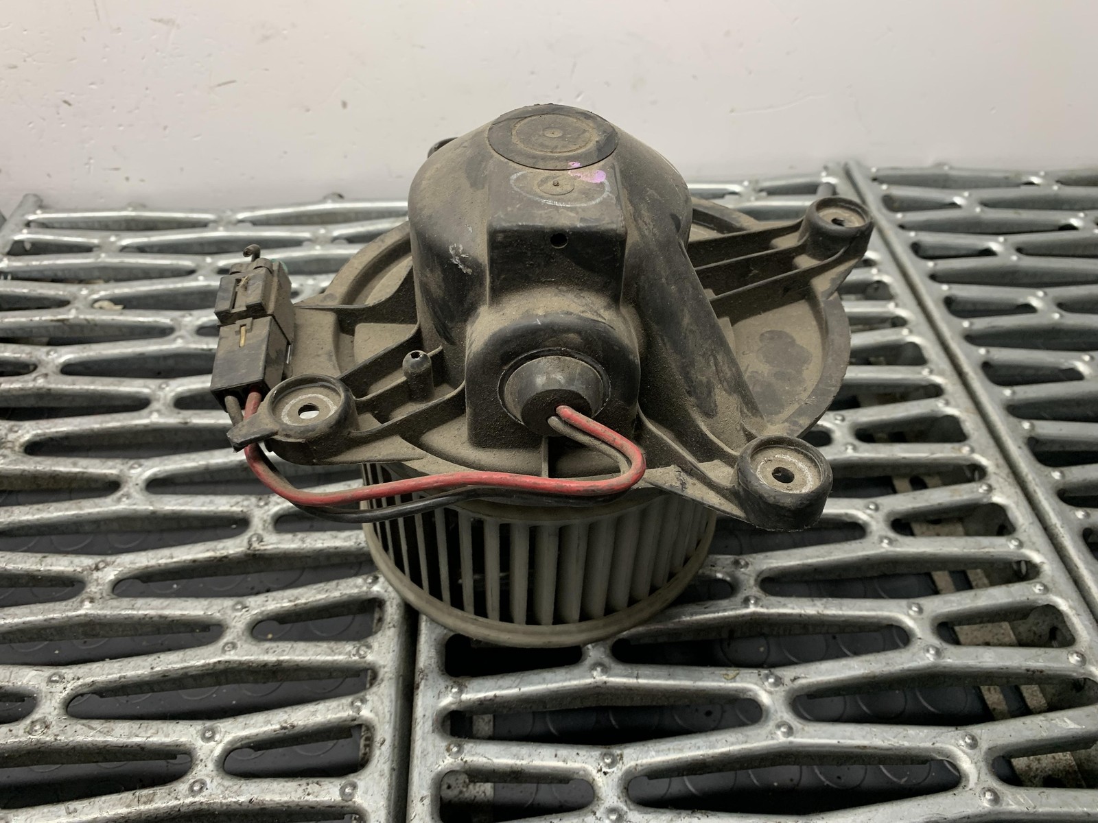 Motorino ventilazione abitacolo - Immagine 1 di 3