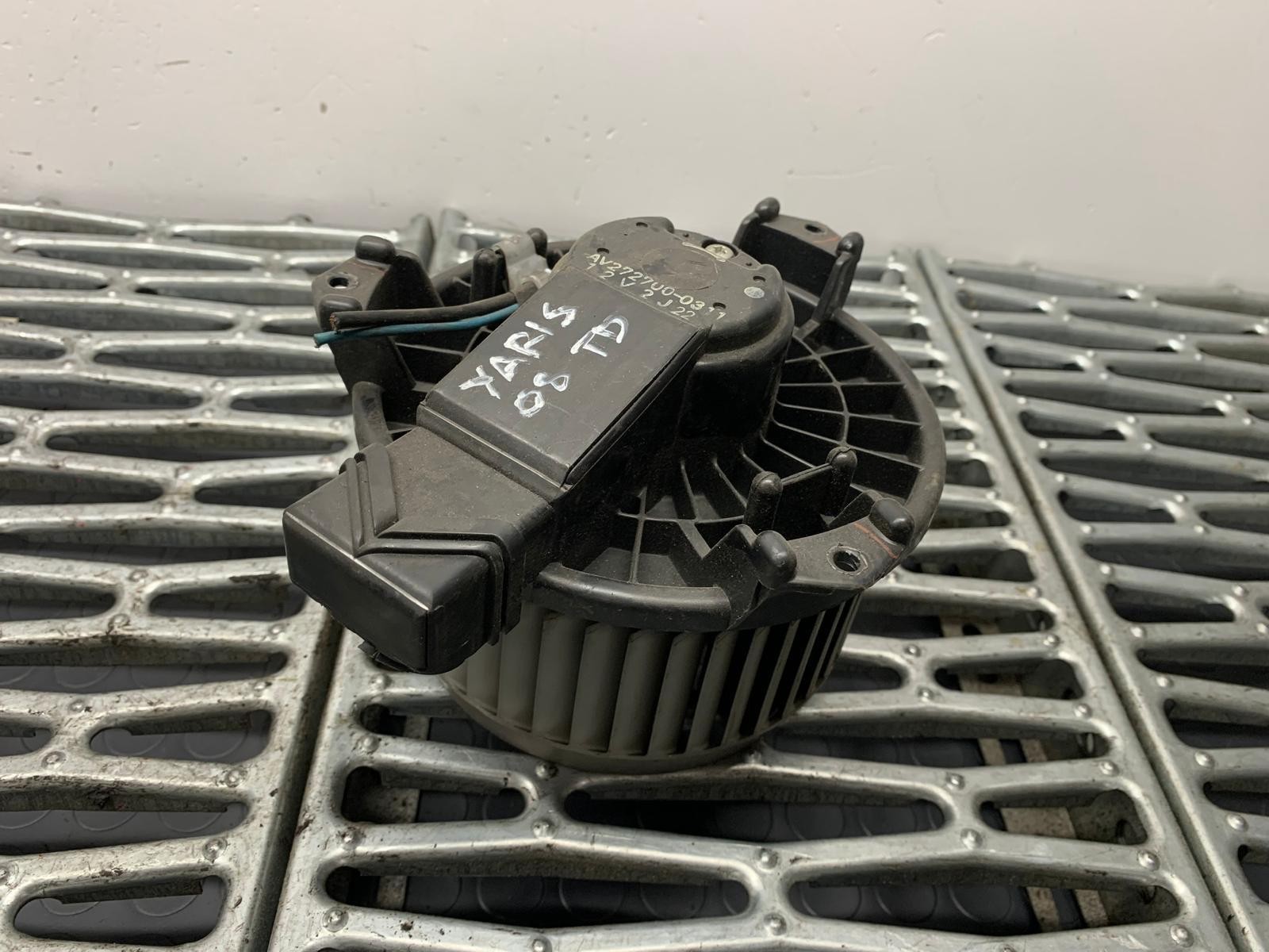 Motorino Ventilazione Abitacolo AV2727000311 Usato