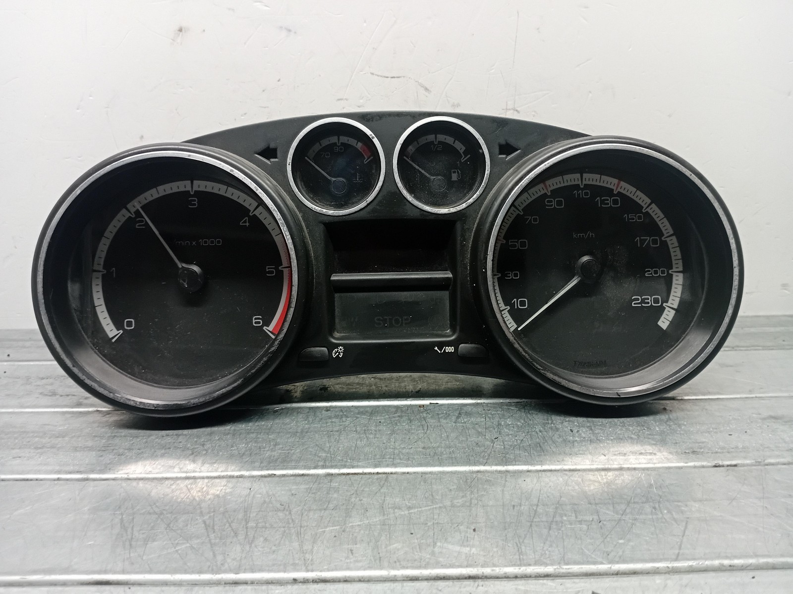 Quadro strumenti compl. - Immagine 1 di 4