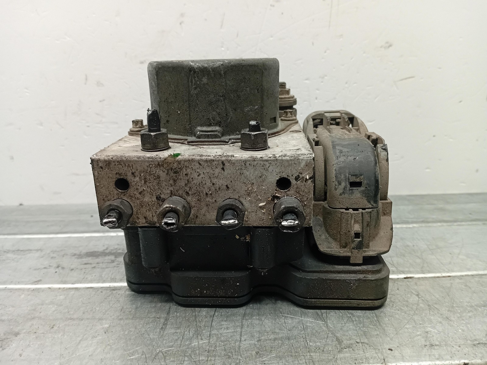 Centralina Abs (Bosch) 2265106516,0265956367 Usato
