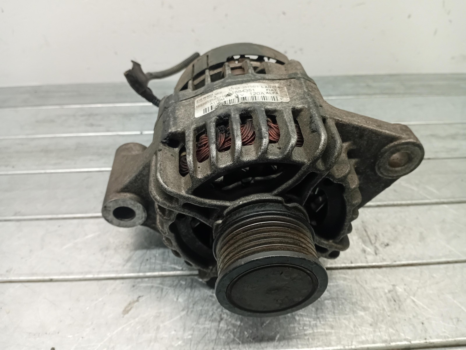 Alternatore (Denso) 51884351 Usato