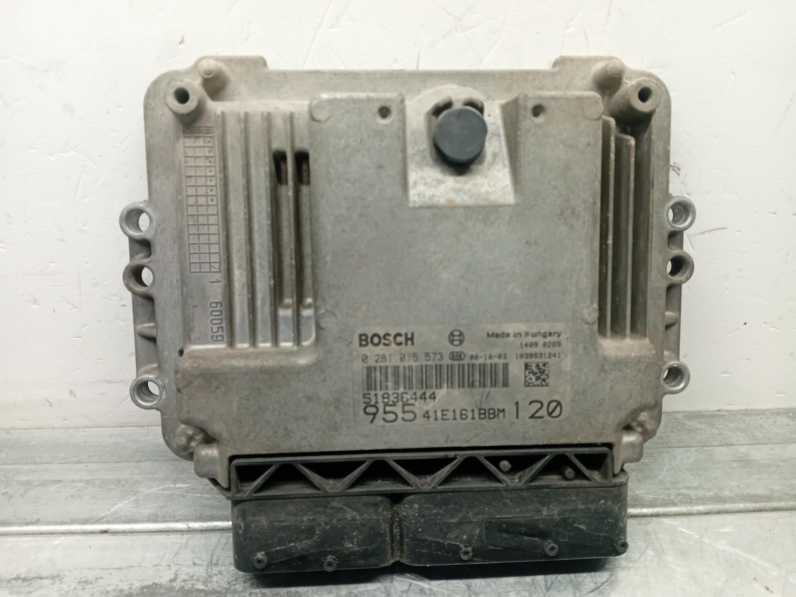 Centralina Iniezione (Bosch) 0281015573 Usato