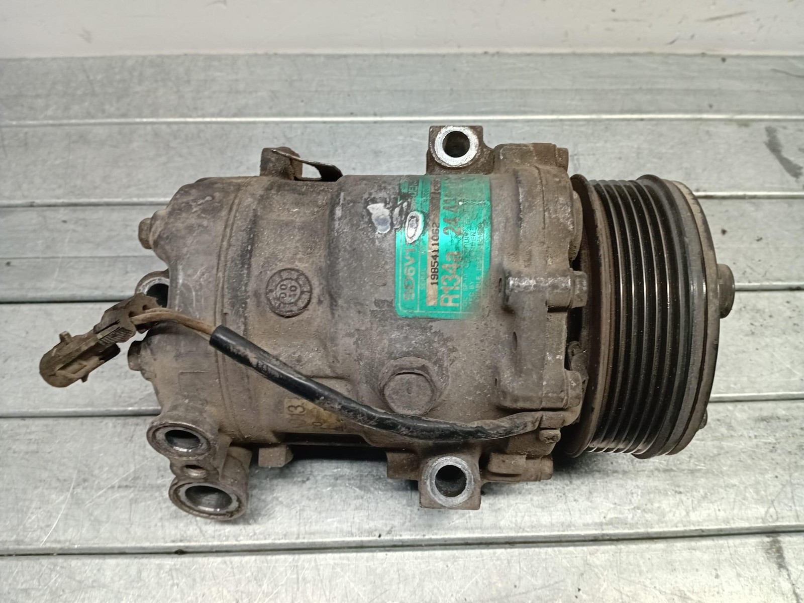 Compressore a/c - Immagine 1 di 4