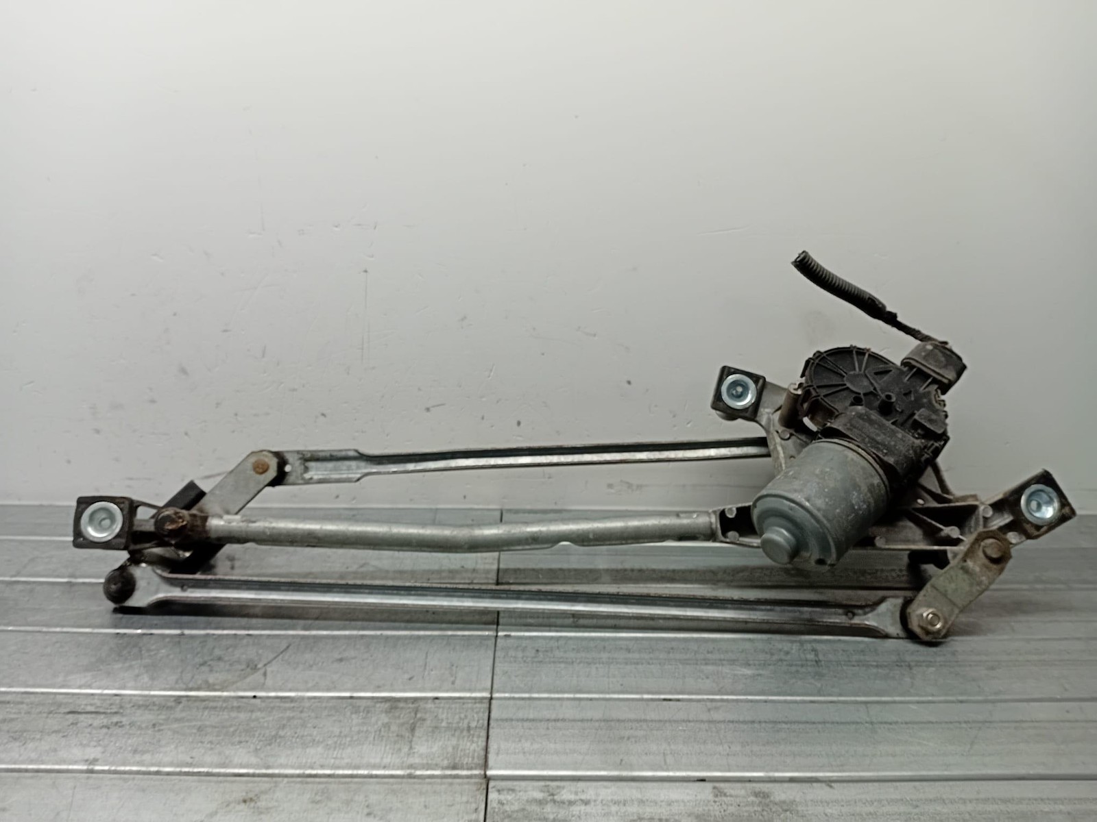 Tergiparabrezza con motorino - Immagine 1 di 5