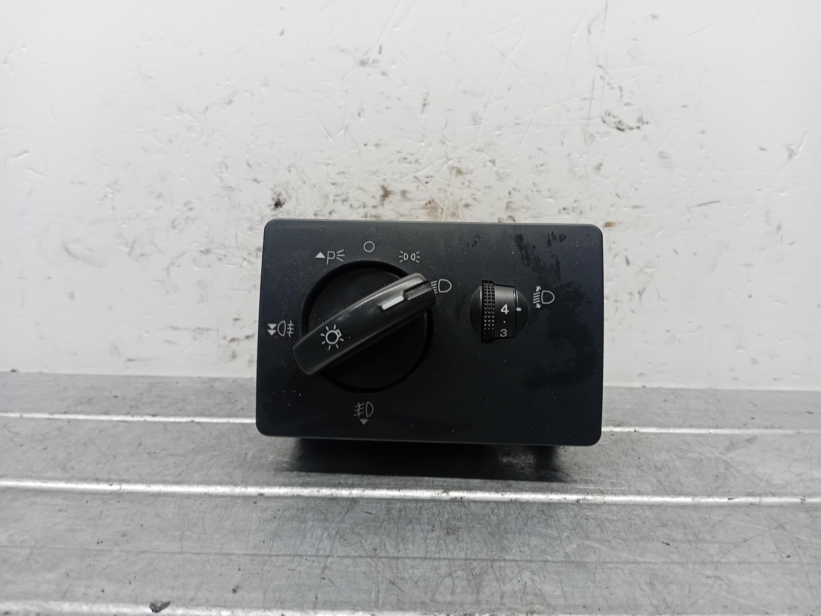 regolatore manuale altezza proiettore - Immagine 1 di 3