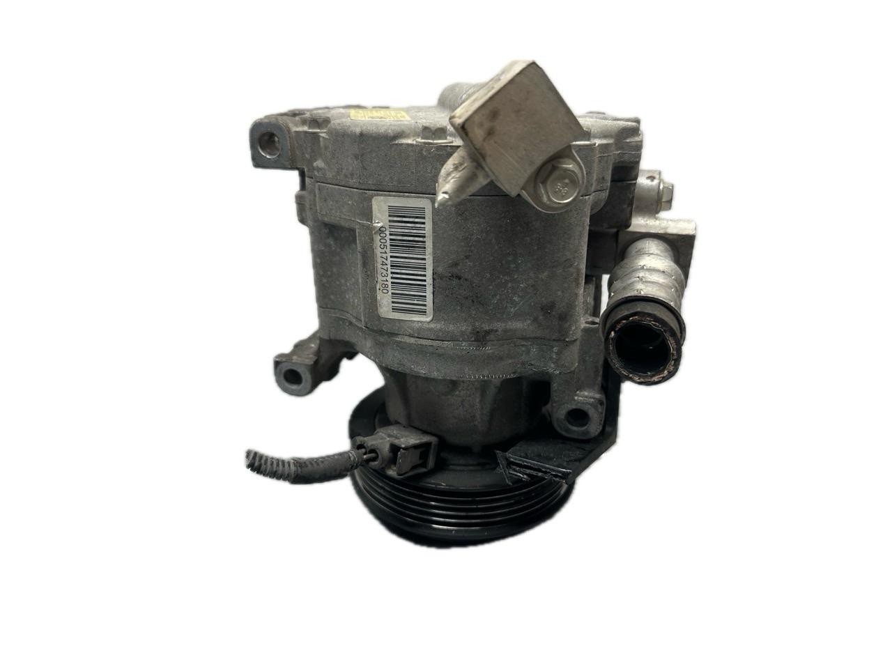 Compressore A/c (Denso) 51747318 Usato