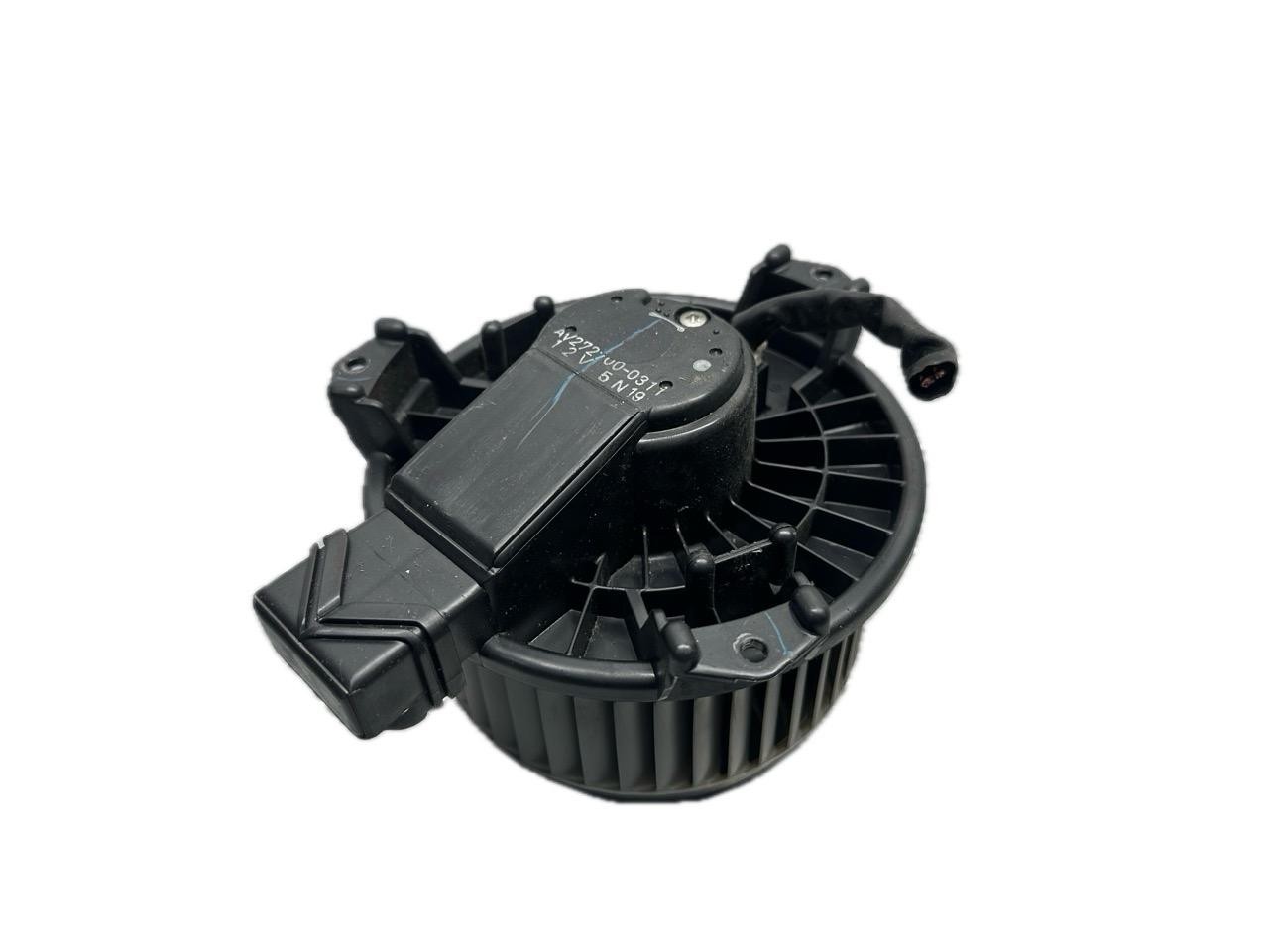 Motorino Ventilazione Abitacolo AV2727000311 Usato