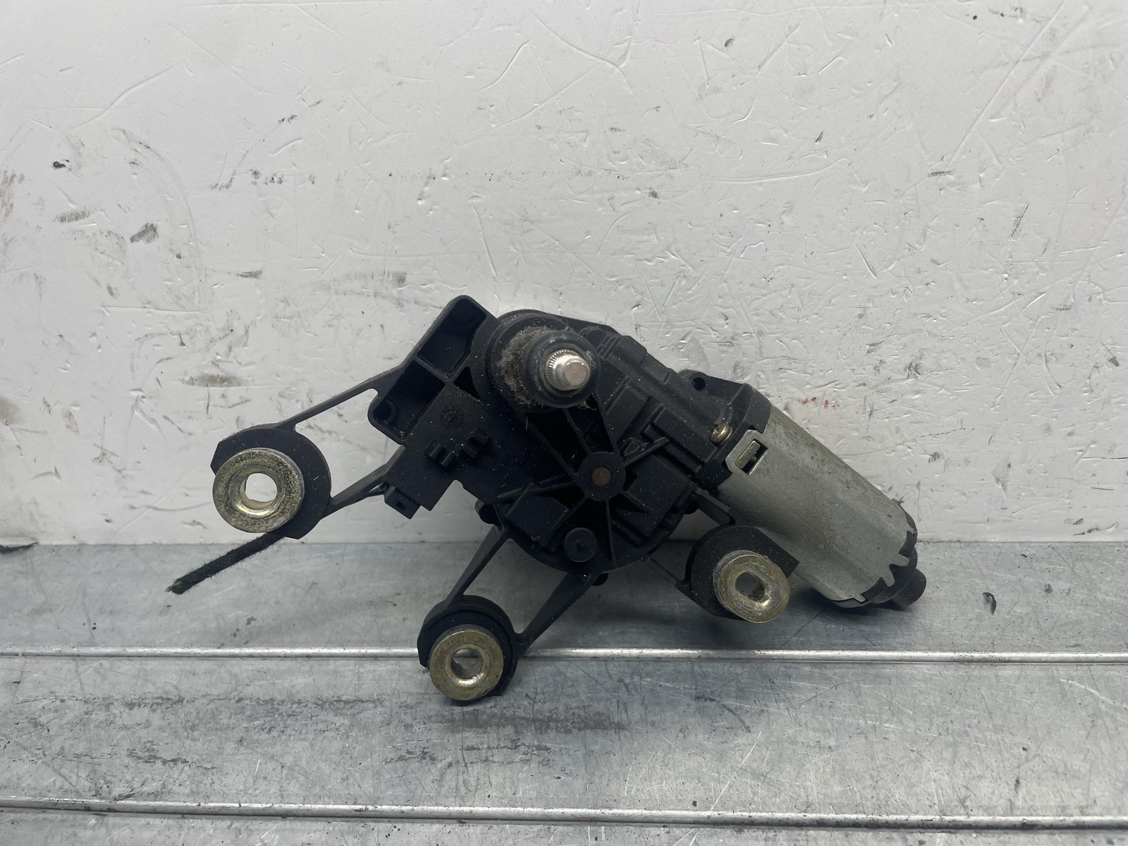 Motorino tergilunotto - Immagine 1 di 3