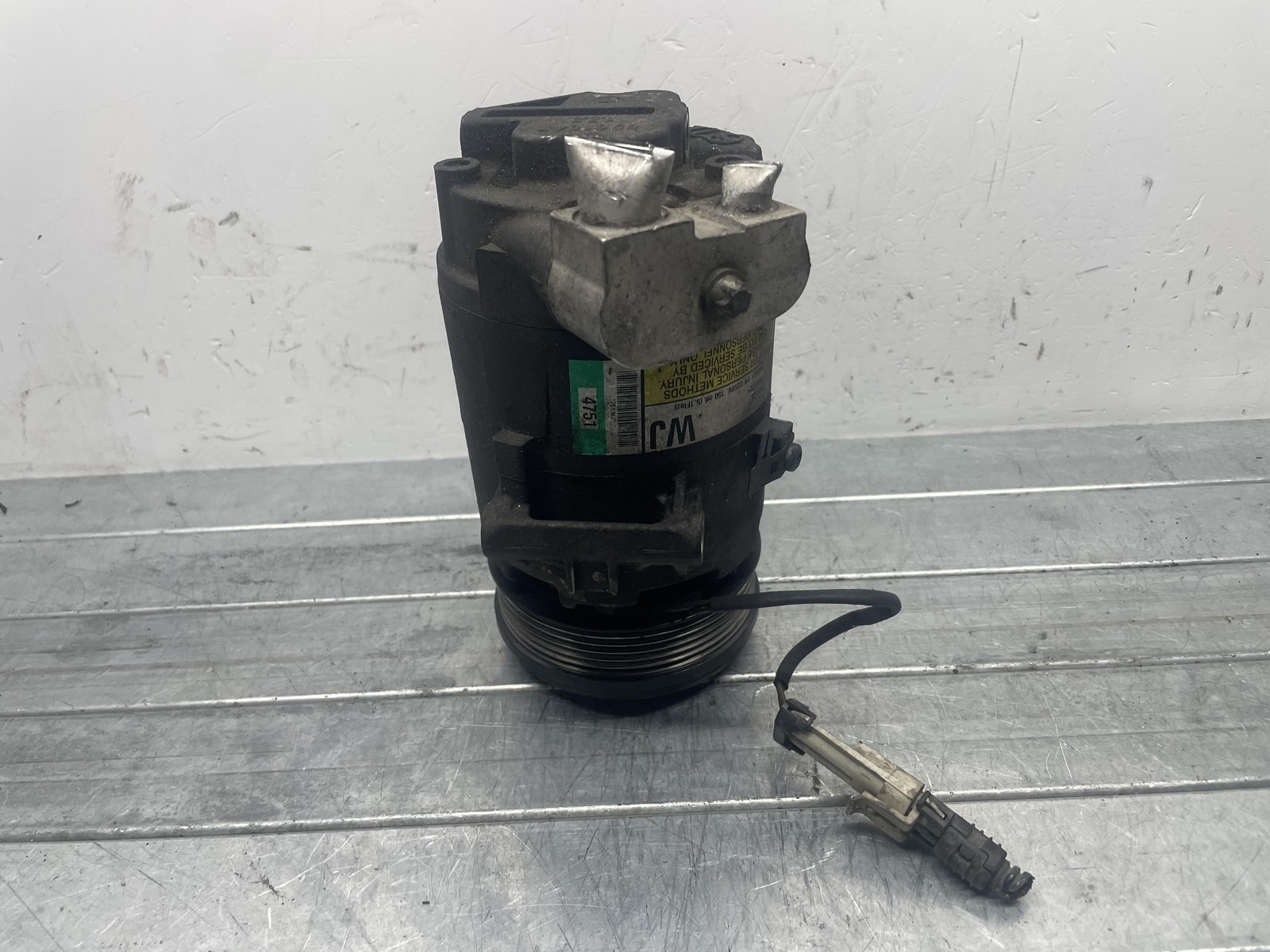 Compressore A/c 6561047 Usato