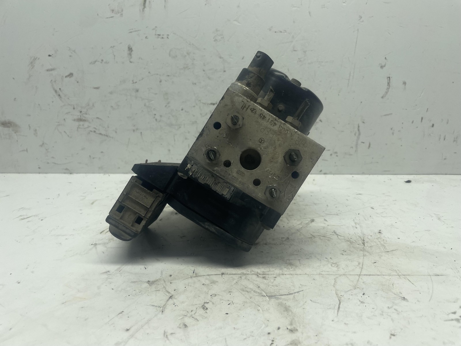 Centralina ABS - Immagine 1 di 8