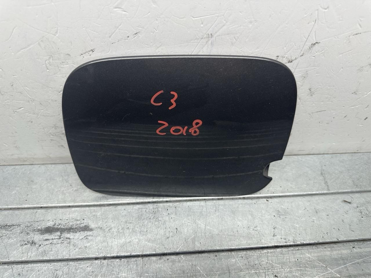 Sportello carburante - Immagine 1 di 3