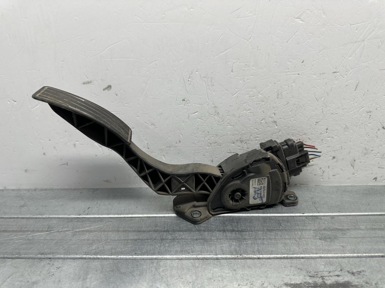 pedale acceleratore - Immagine 1 di 3