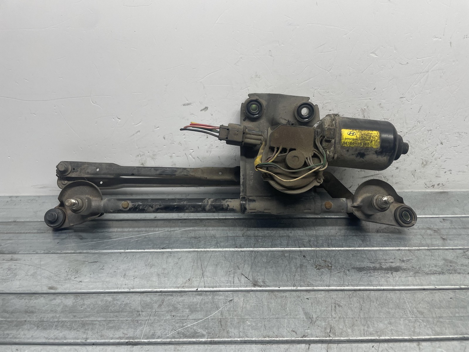 Tergiparabrezza Con Motorino 981001C100 Usato