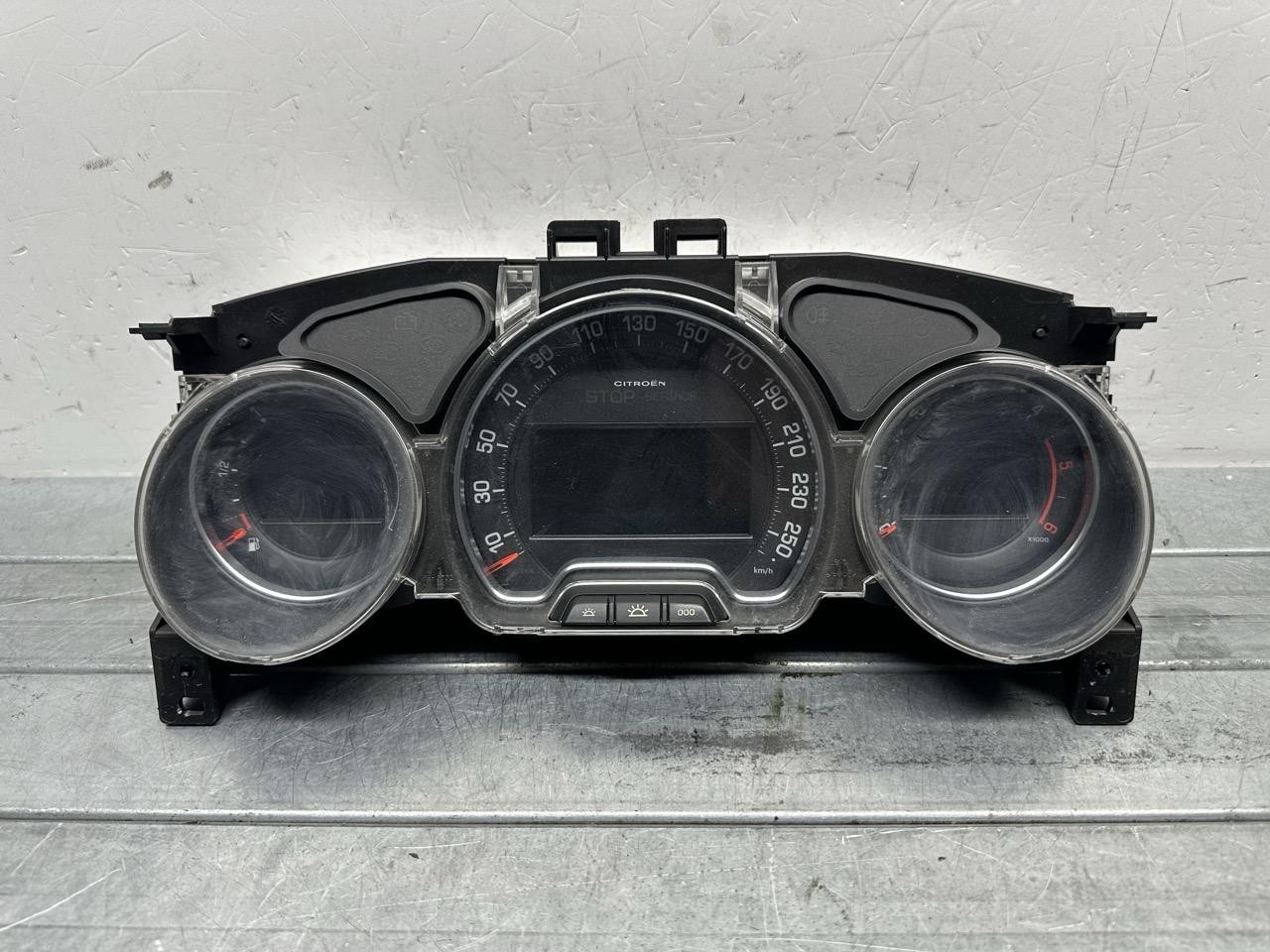Quadro strumenti compl. - Immagine 1 di 6