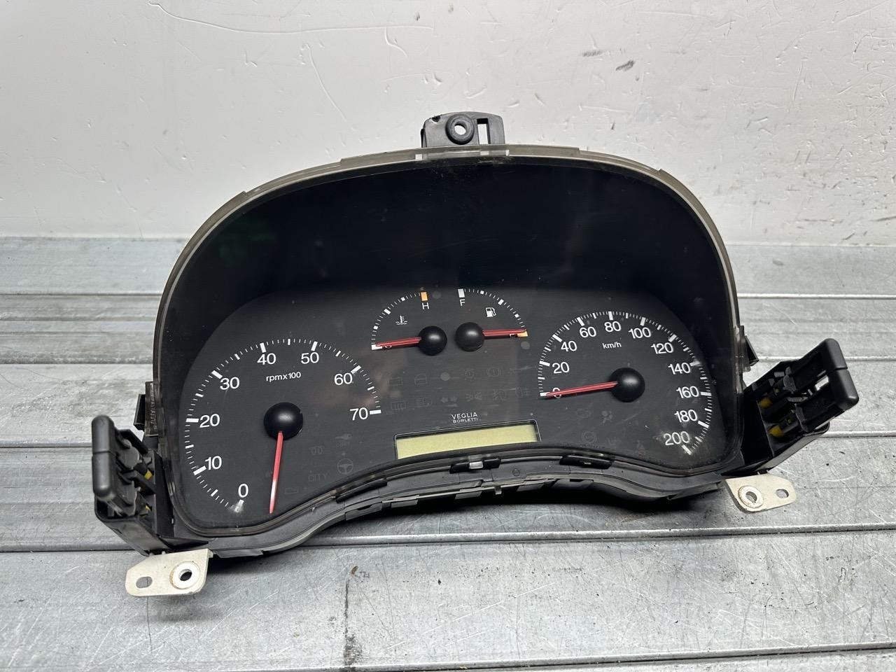 Quadro strumenti compl. - Immagine 1 di 4