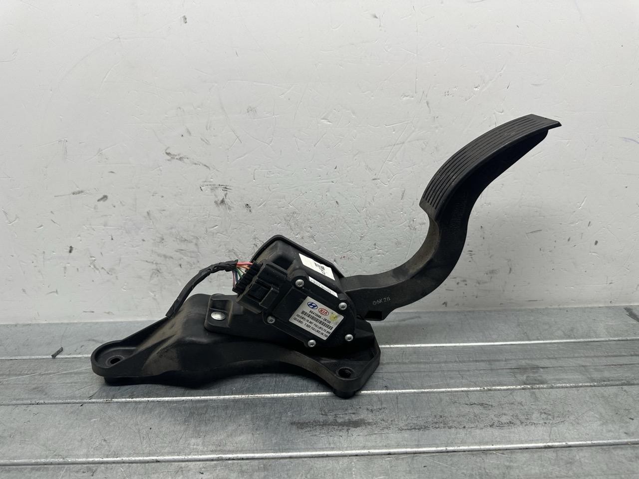 pedale acceleratore - Immagine 1 di 3