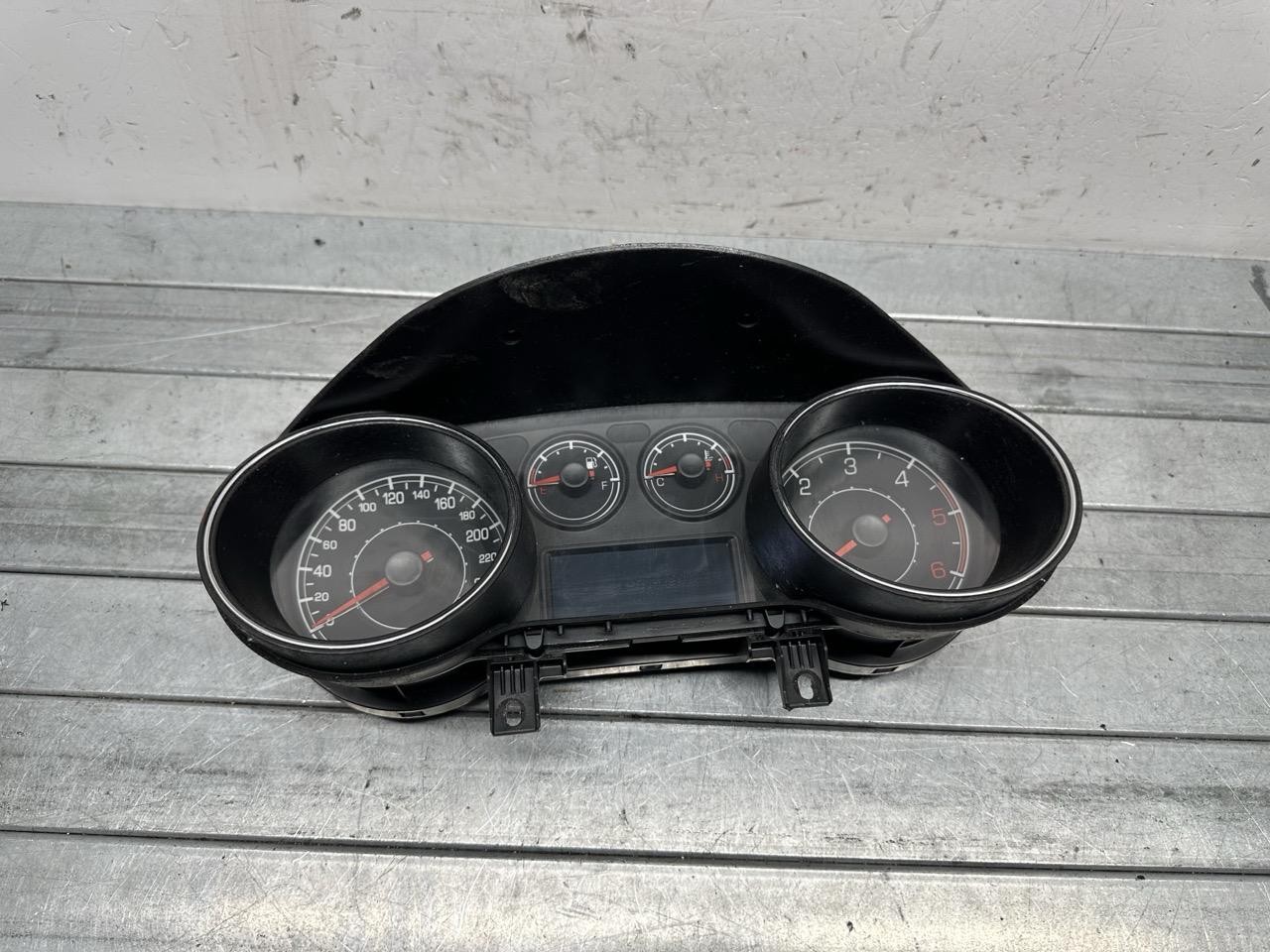 Quadro strumenti compl. - Immagine 1 di 7