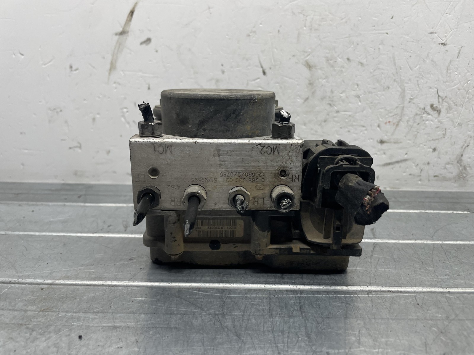 Centralina Abs (Bosch) 0265800673,2053H3030 Usato